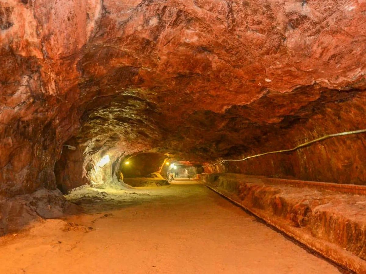 Khewra mine face